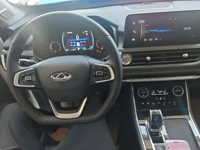 Chery Tiggo 8 — Фото автомобиля 9
