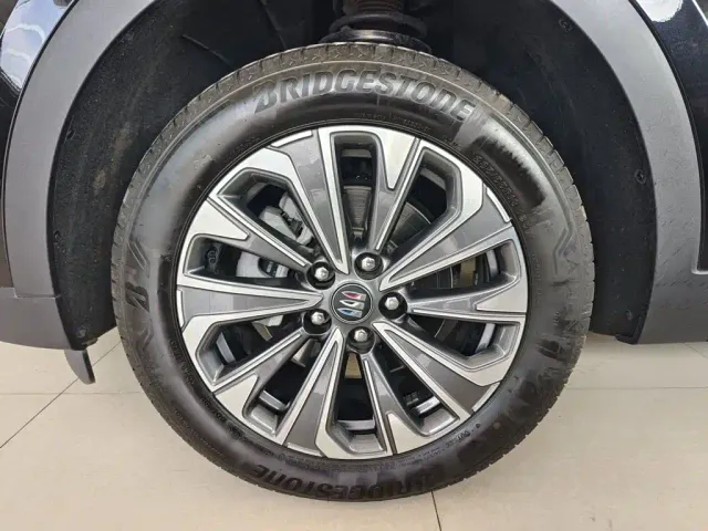 Buick Envision Plus — Фото автомобиля 11