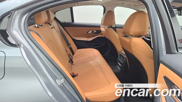 BMW 3-Series 3 серия (G20) — Фото автомобиля 17