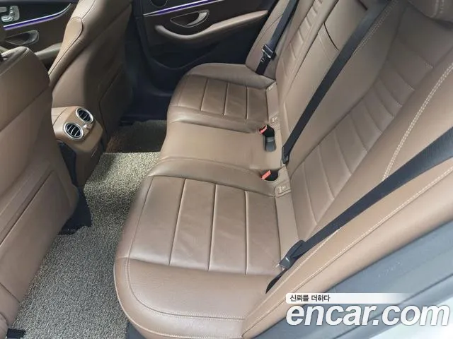 Mercedes-Benz E-Class W213 — Фото автомобиля 11