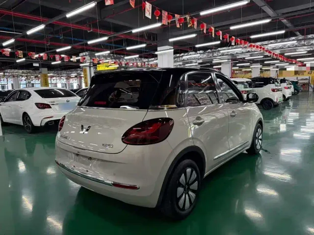 Wuling Bingo — Фото автомобиля 6