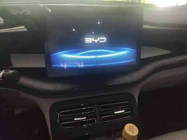 BYD Qin PLUS — Фото автомобиля 9