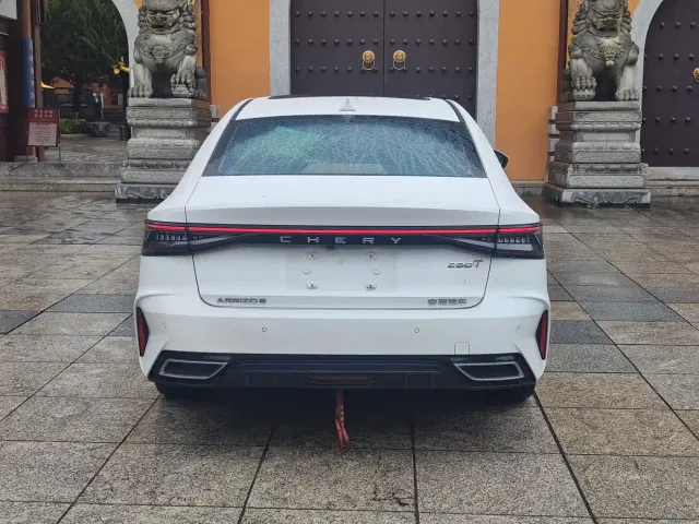 Chery Arrizo 8 — Фото автомобиля 11