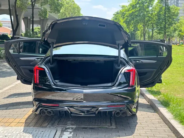 Cadillac CT5 — Фото автомобиля 14
