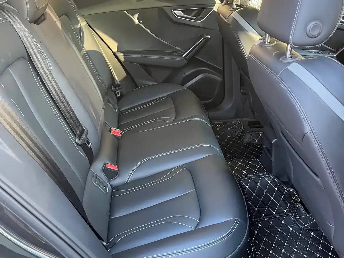 Audi Audi Q2L 2025 35TFSI Fashion Dynamic — Фото автомобиля 13