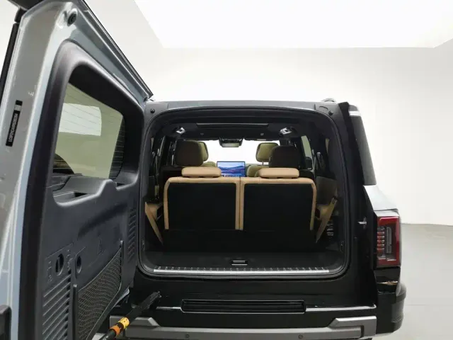 BYD FangChengBao Leopard 8 — Фото автомобиля 16