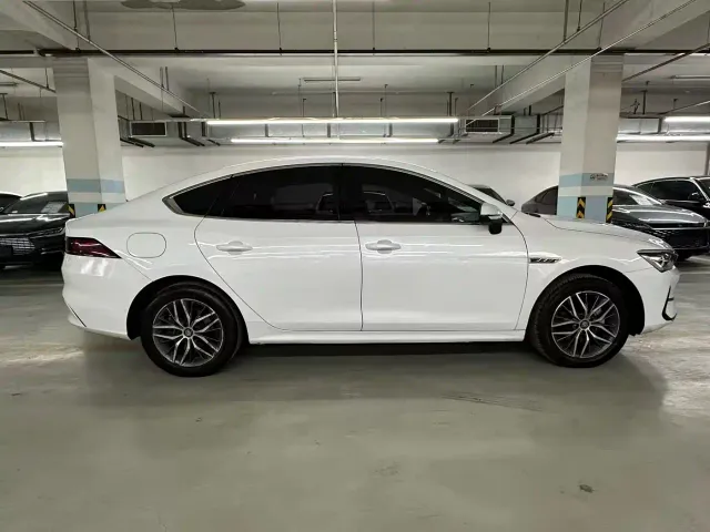 BYD Qin PLUS — Фото автомобиля 4