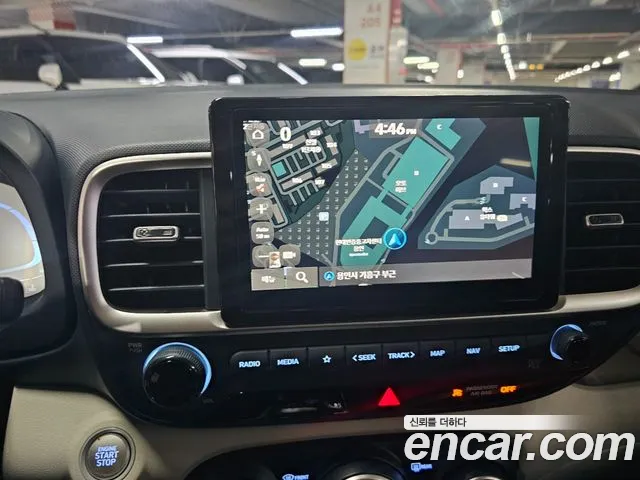 Hyundai Venue — Фото автомобиля 13