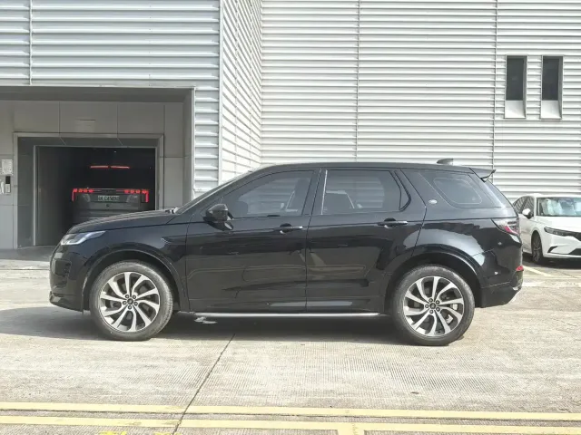 Land Rover Discovery Sport — Фото автомобиля 5