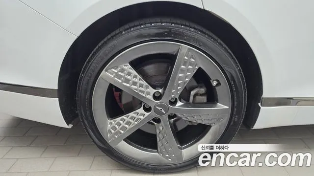 Genesis G80 RG3 — Фото автомобиля 5
