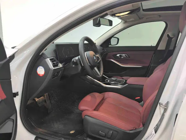 BMW 3 Series — Фото автомобиля 12