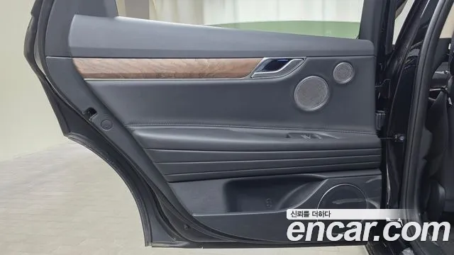 Genesis G80 RG3 — Фото автомобиля 14