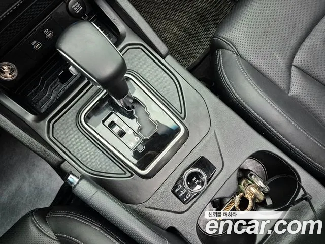 KG_Mobility_Ssangyong Rexton Новый Rexton Sport Khan Дизель 2.2 4WD — Фото автомобиля 14