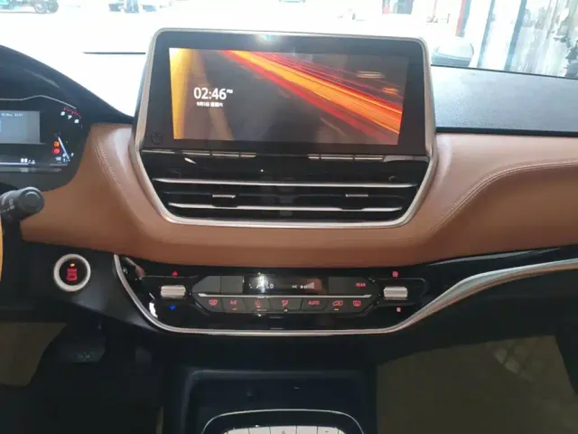 Maxus G20 — Фото автомобиля 12