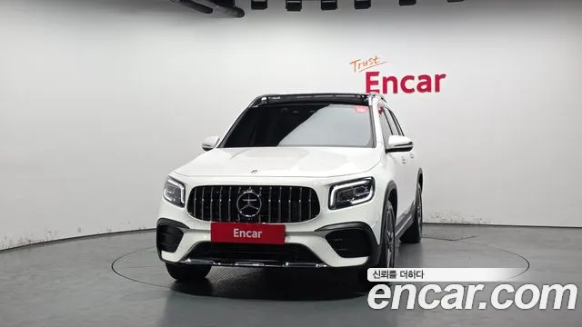 Mercedes-Benz GLB-Class — Фото автомобиля 3