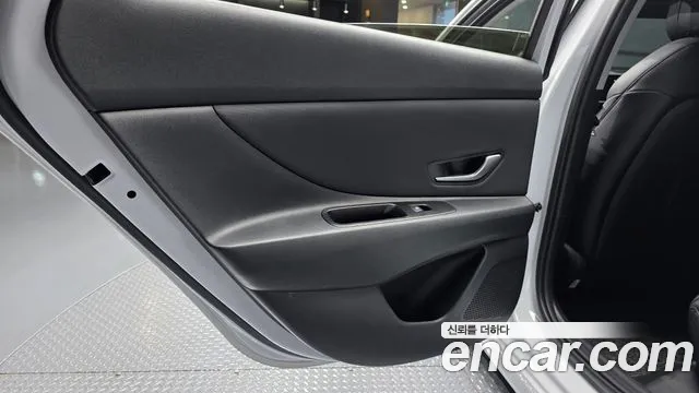 Hyundai Avante — Фото автомобиля 14