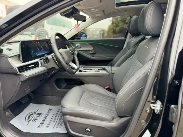 Chery Arrizo 8 — Фото автомобиля 3