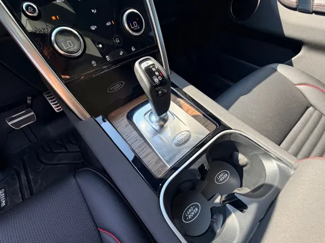 Land Rover Discovery Sport — Фото автомобиля 13