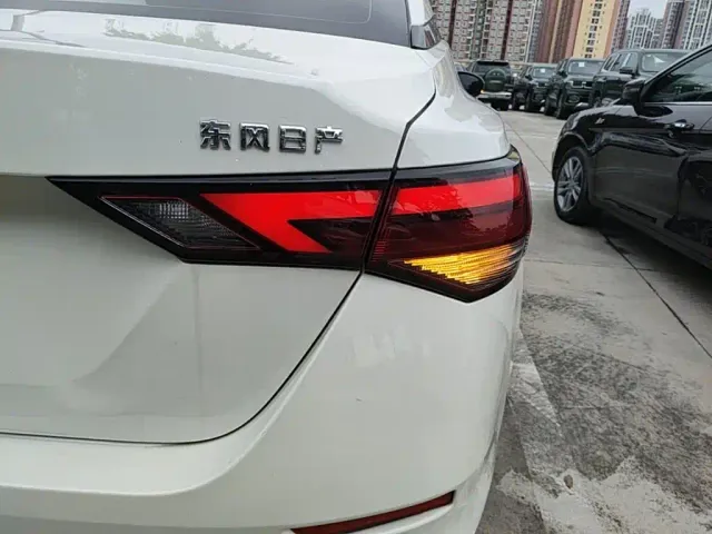 Nissan Sylphy — Фото автомобиля 7