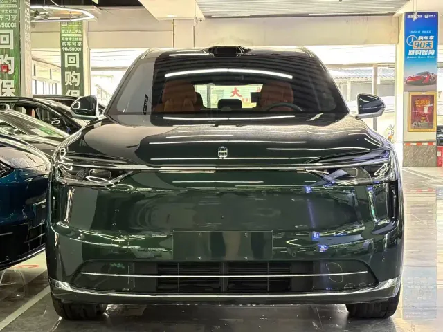 Aito M7 — Фото автомобиля 2