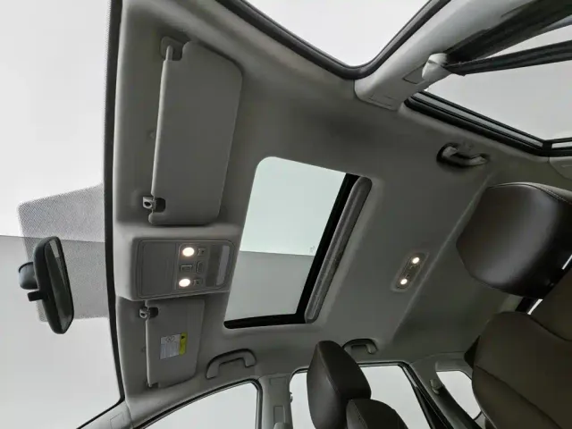 Forthing T5 — Фото автомобиля 14