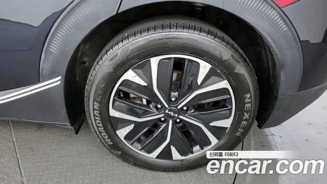 Kia EV6 Long Range — Фото автомобиля 5