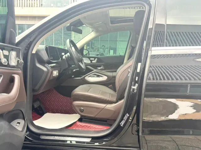 Mercedes-Benz GLE-Class — Фото автомобиля 4