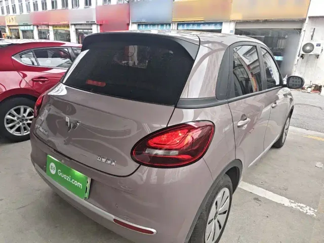 Wuling Bingo — Фото автомобиля 6