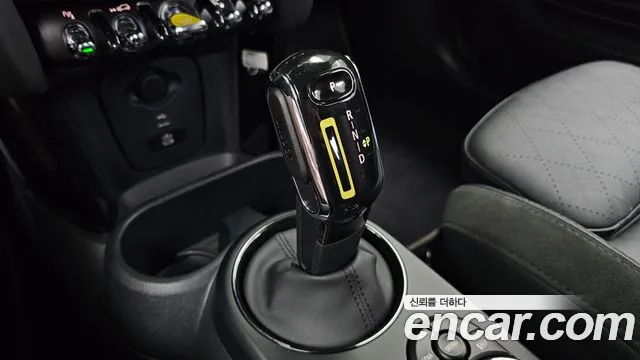 MINI Cooper Cooper Electric — Фото автомобиля 9