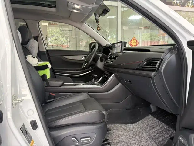 Changan CS75 — Фото автомобиля 13