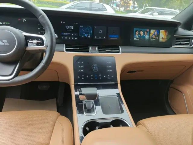 Li Auto ONE — Фото автомобиля 12