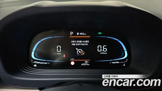 Hyundai Venue — Фото автомобиля 11