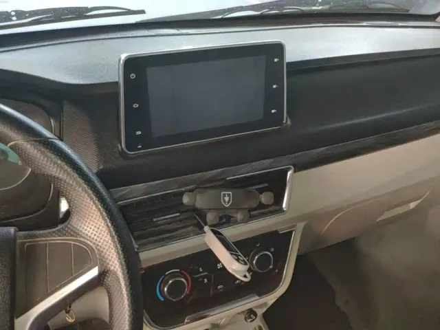 Jinbei New Hiace S — Фото автомобиля 12