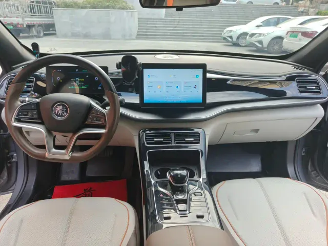BYD Qin PLUS — Фото автомобиля 8