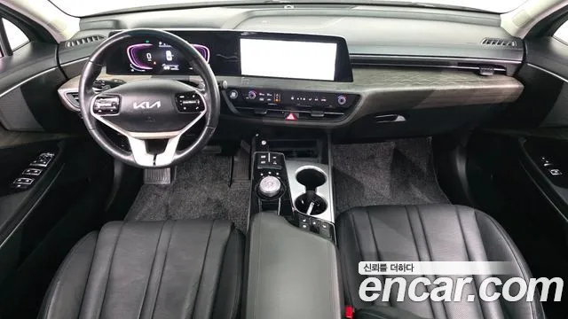 Kia K8 — Фото автомобиля 10