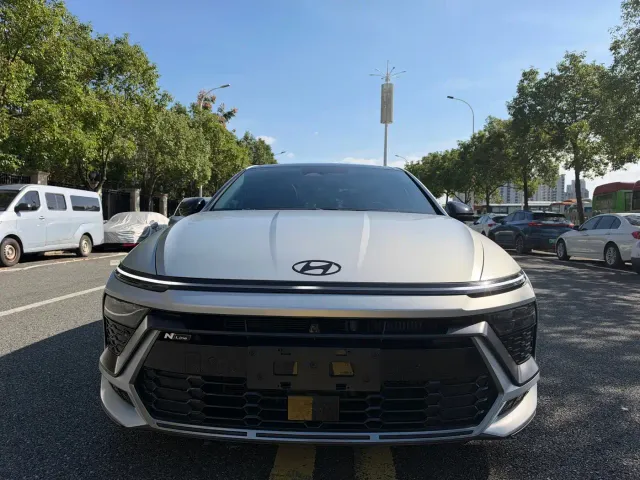 Hyundai Sonata — Фото автомобиля 2