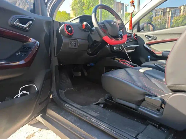 Chery eQ1 — Фото автомобиля 12