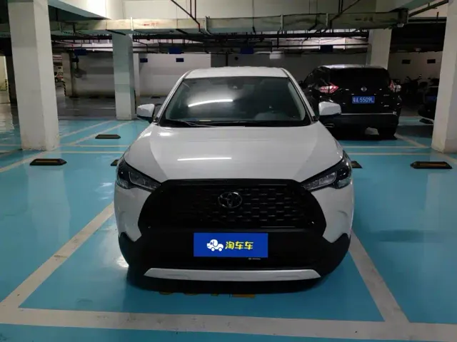 Toyota Corolla Cross — Фото автомобиля 2