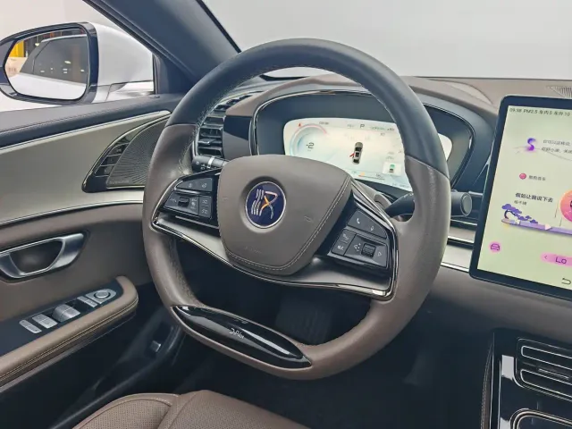 BYD Han — Фото автомобиля 16