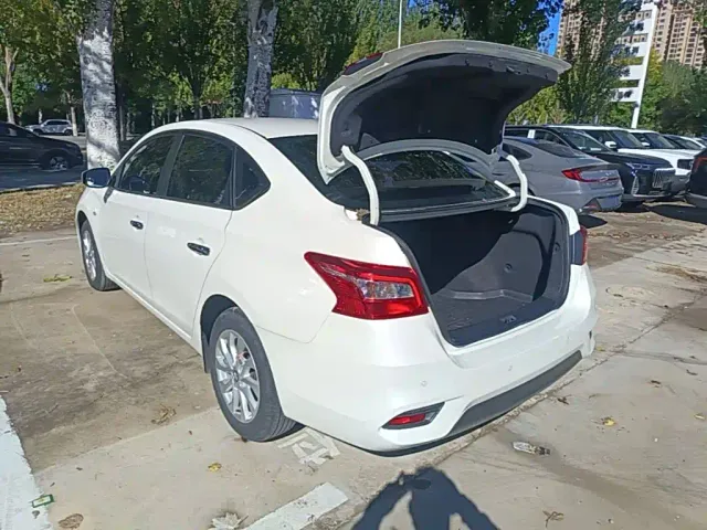 Nissan Sylphy — Фото автомобиля 4