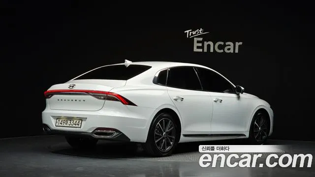 Hyundai Grandeur New — Фото автомобиля 2