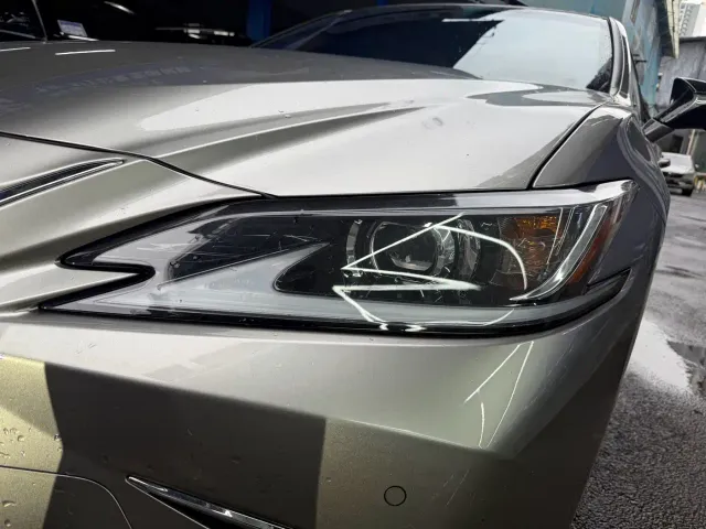 Lexus ES — Фото автомобиля 4