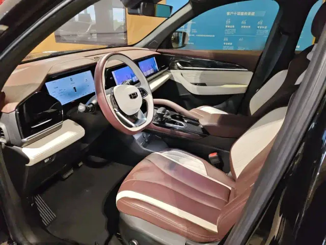 Geely Xingyue L — Фото автомобиля 19