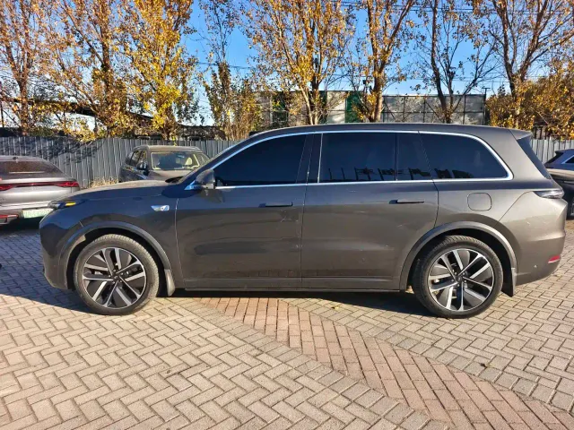 Li Auto L9 — Фото автомобиля 3