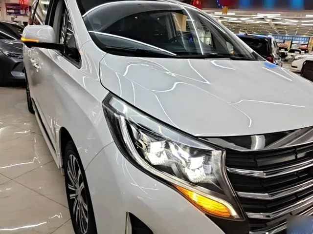 GAC Trumpchi M8 — Фото автомобиля 3