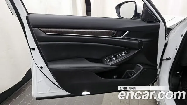 Honda Accord Accord 10 поколение 1.5 Turbo — Фото автомобиля 22