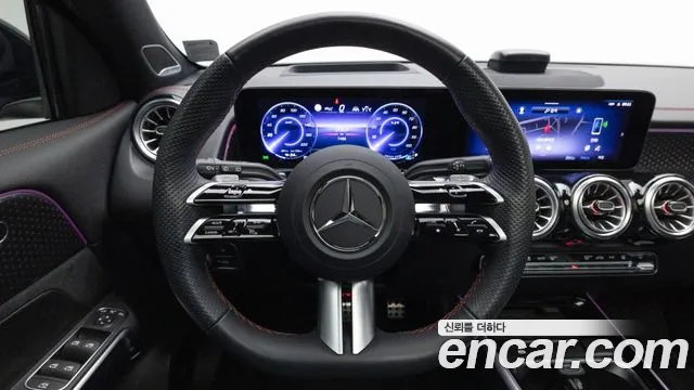 Mercedes-Benz EQB — Фото автомобиля 19