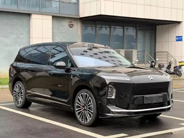 Nio ES8 — Фото автомобиля 8