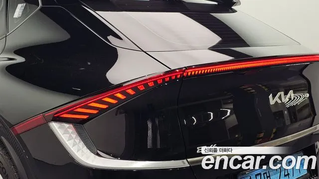Kia EV6 — Фото автомобиля 8