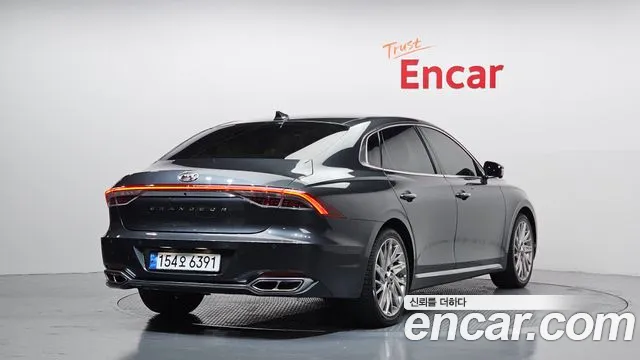 Фотография автомобиля — Hyundai Grandeur